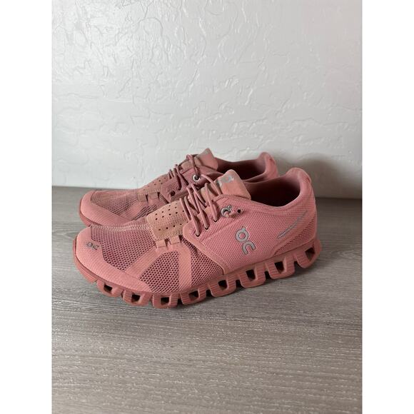 On Cloud Running Monochrome in Rose Pink Sneakers Shoes size 6.5 - Picture 1 of 9